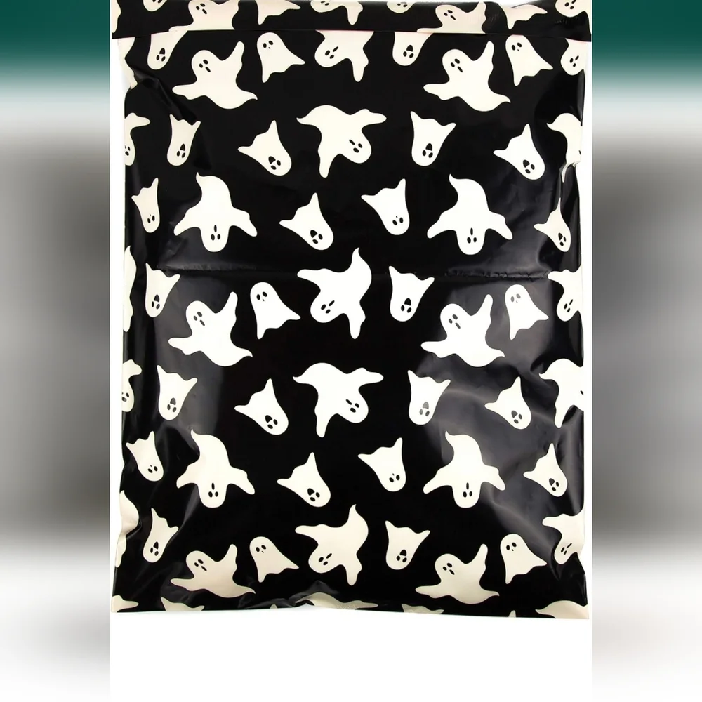 ✅️10 pk  14.5x19 INCH POLY MAILERS: White Ghosts on Black background